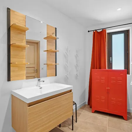 Apartment Jeanne D'arc Loft Combi By Interhome *