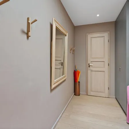 Apartment Jeanne D'arc Loft Combi By Interhome *