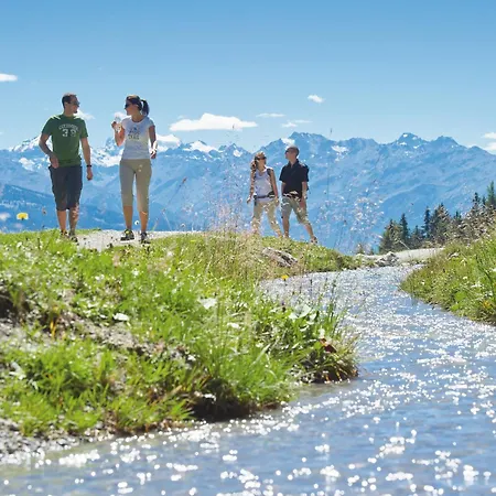 Apartment Jeanne D'arc Loft Combi By Interhome *